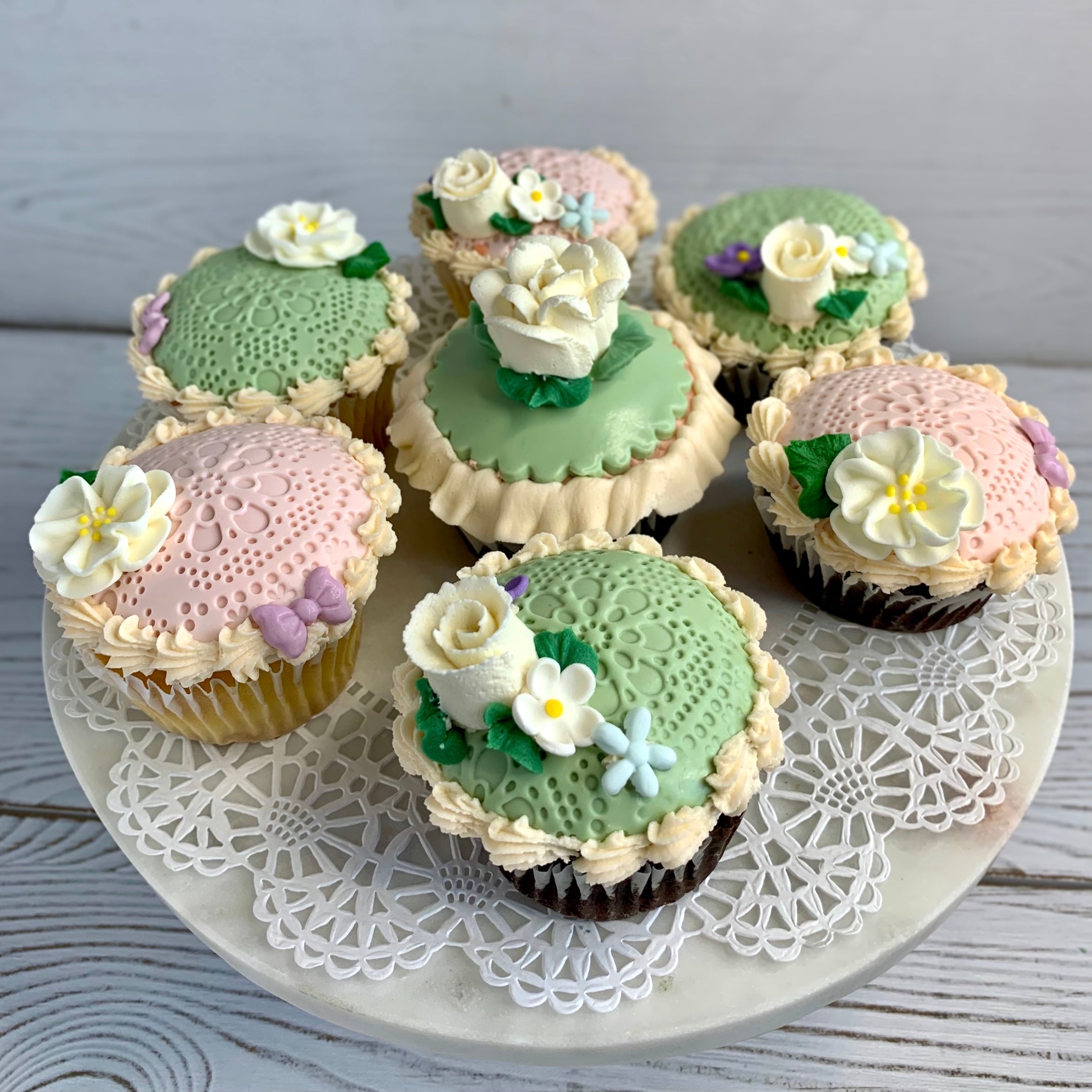 Victorian Lace Cupcakes